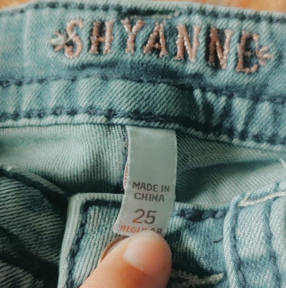boot cut jeans